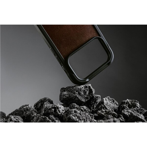 Nomad-Rugged-Leather-Case-Horween-MagSafe-kozeny-kryt-iPhone-17-Pro-Rustic-Brown