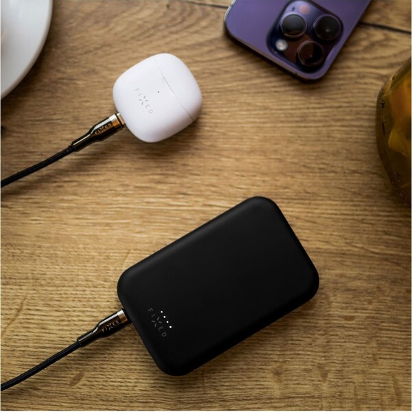 FIXED-USB-C-USB-C-napajeci-kabel-100W-2m-cerny