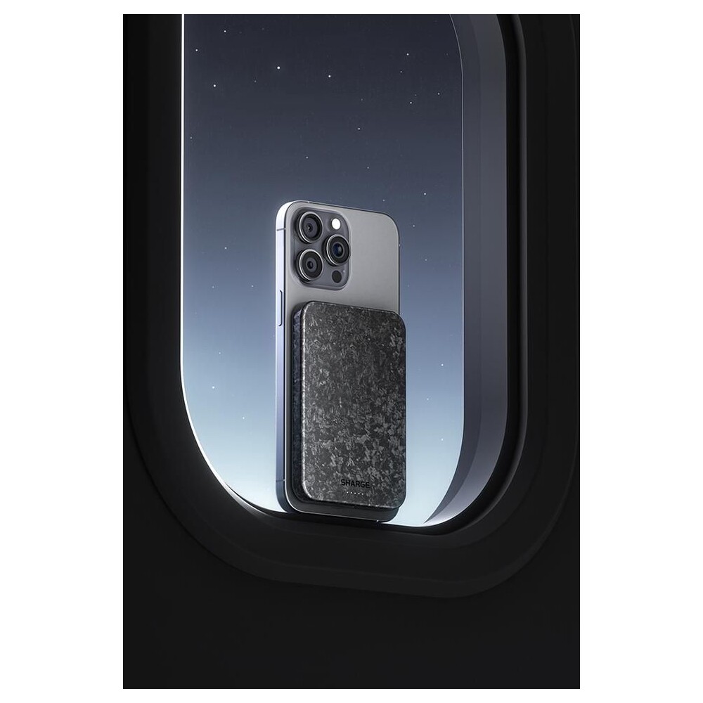 SHARGE-C3-CarbonMag-MagSafe-powerbanka-5000mAh-karbonova