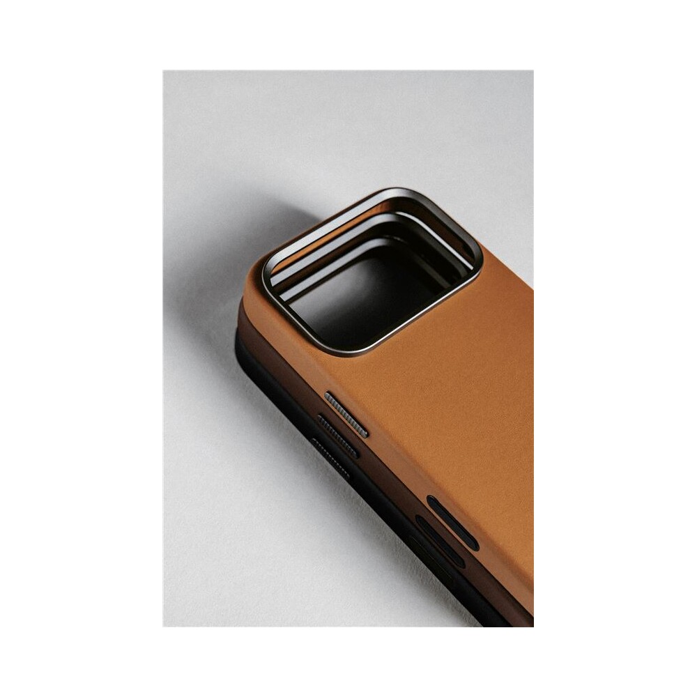 Nomad-Traditional-Leather-Case-MagSafe-kozeny-kryt-iPhone-17-Pro-Max-Black