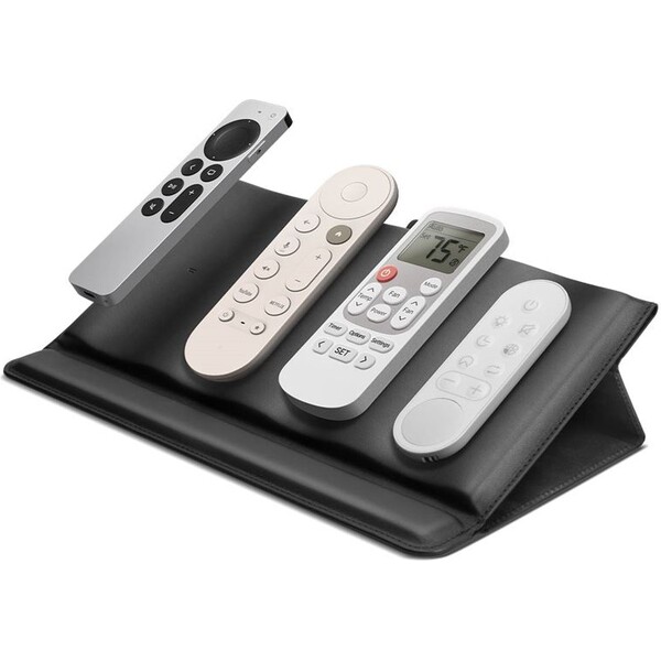 Spigen-Universal-Remote-Control-Organizer-Pad-na-dalkove-ovladace-cerny