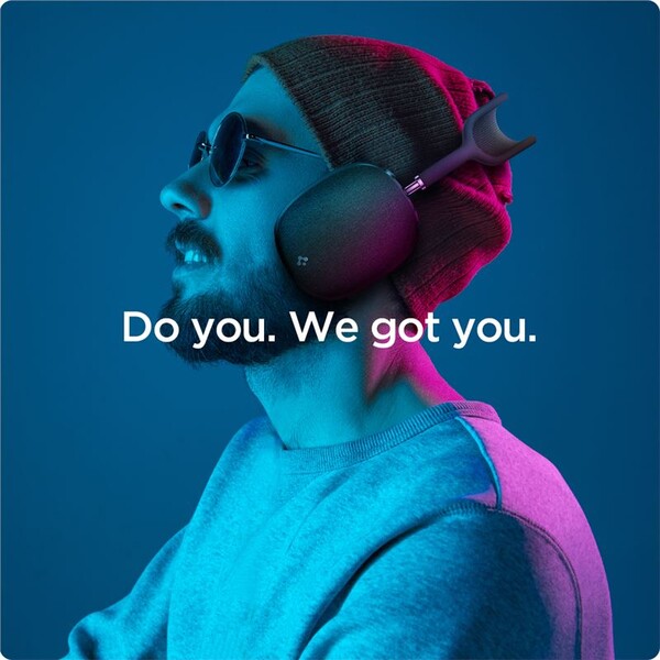 Spigen-Urban-Fit-kryty-na-AirPods-Max-cerne