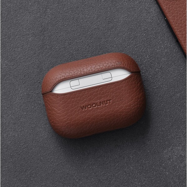 Woolnut-Leather-kozene-pouzdro-pro-AirPods-Pro-2-generace-hnede