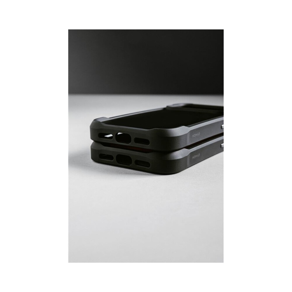 Nomad-Rugged-Case-MagSafe-kryt-iPhone-17-Pro-Black
