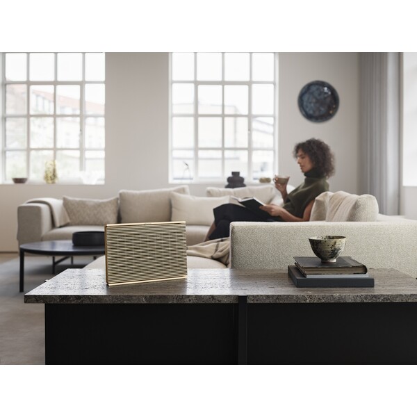 Bang-Olufsen-BeoSound-Level-Natural-Dark-Grey