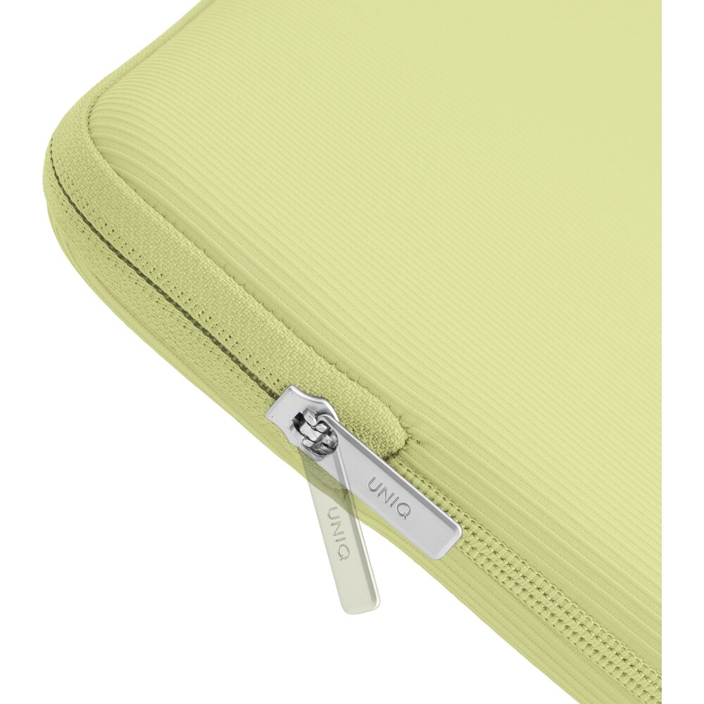UNIQ-Cyprus-Ridge-Edition-neoprenove-pouzdro-pro-MacBook-Neo-13-Air-13-zlute