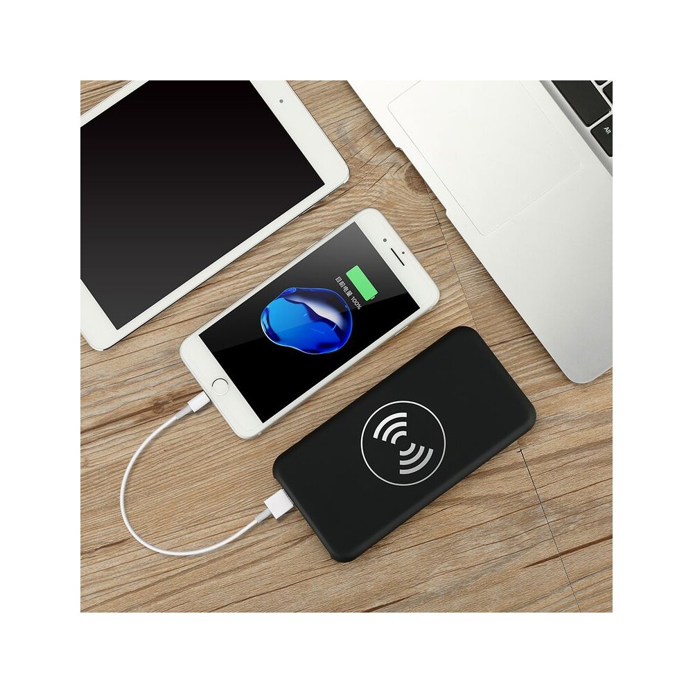 iWant-Lightning-zalozni-nabijecka-s-Qi-nabijenim-10000-mAh-cerna