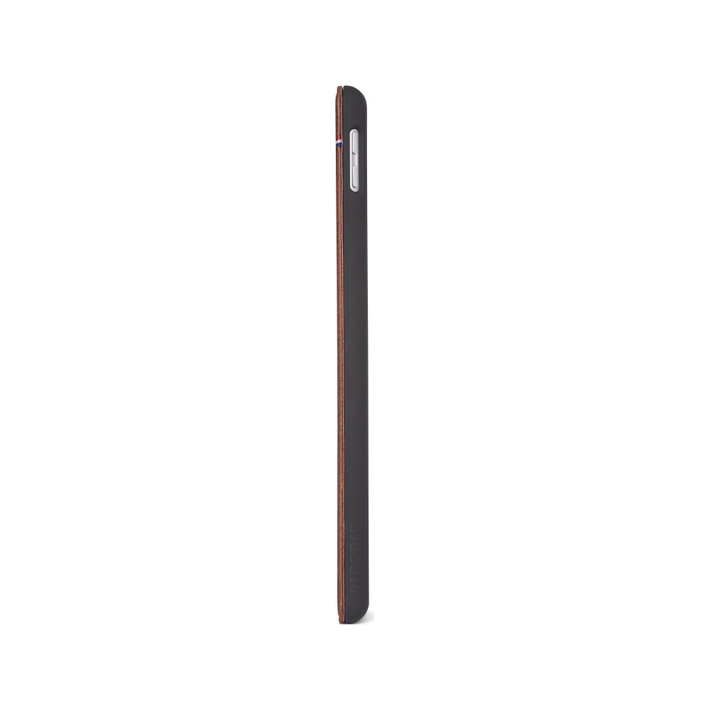Decoded-Leather-Slim-pouzdro-Apple-iPad-9-7-2018-2017-hnede