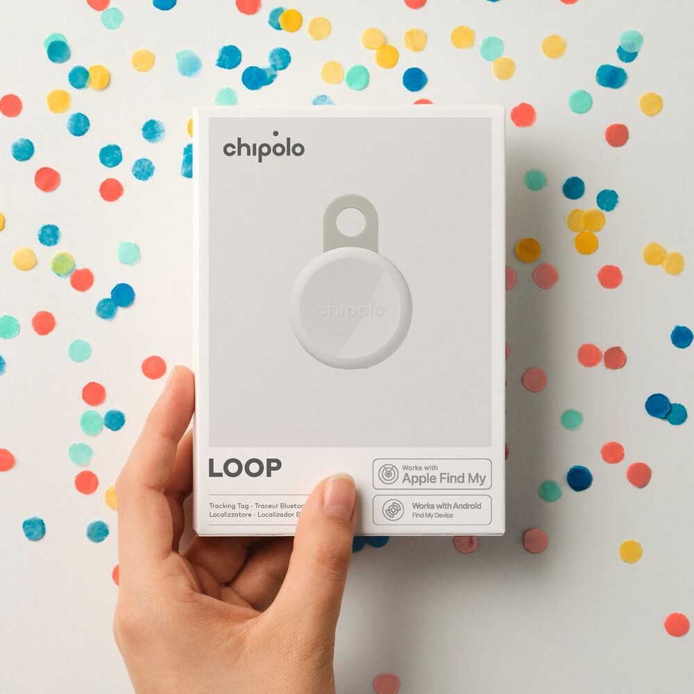 Chipolo-LOOP-Bluetooth-lokator-bily