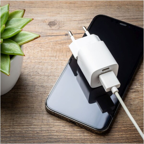 FIXED-Mini-nabijecka-s-USB-C-a-USB-A-vystupem-PD-20W-a-QC-3-0-bila