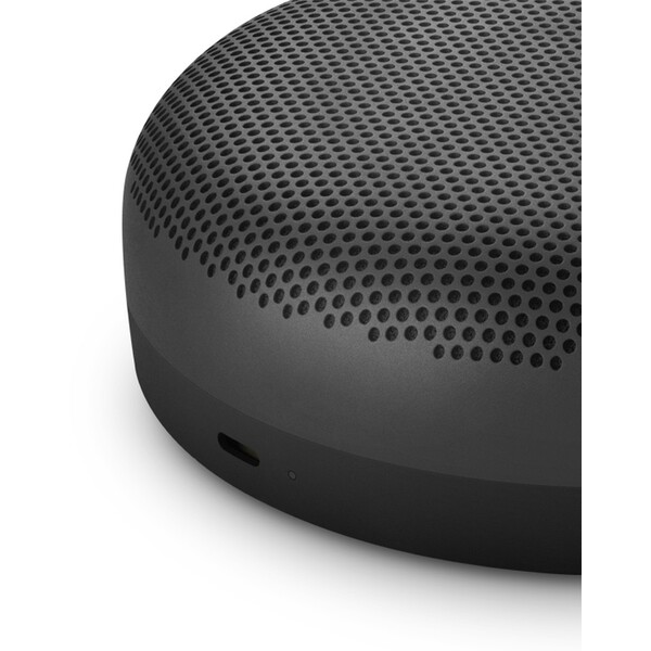 Bang-Olufsen-Beosound-A1-2-gen-Black-Anthracite