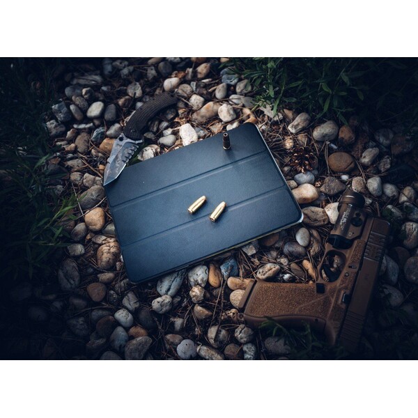 Tactical-Book-Tri-Fold-pouzdro-iPad-10-9-2022-iPad-11-2025-cerne