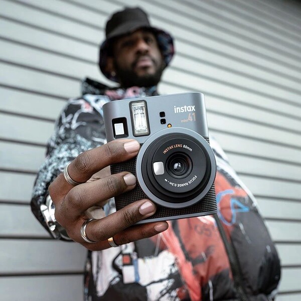 Fujifilm-Instax-Mini-41-PH-EX-D-sedy