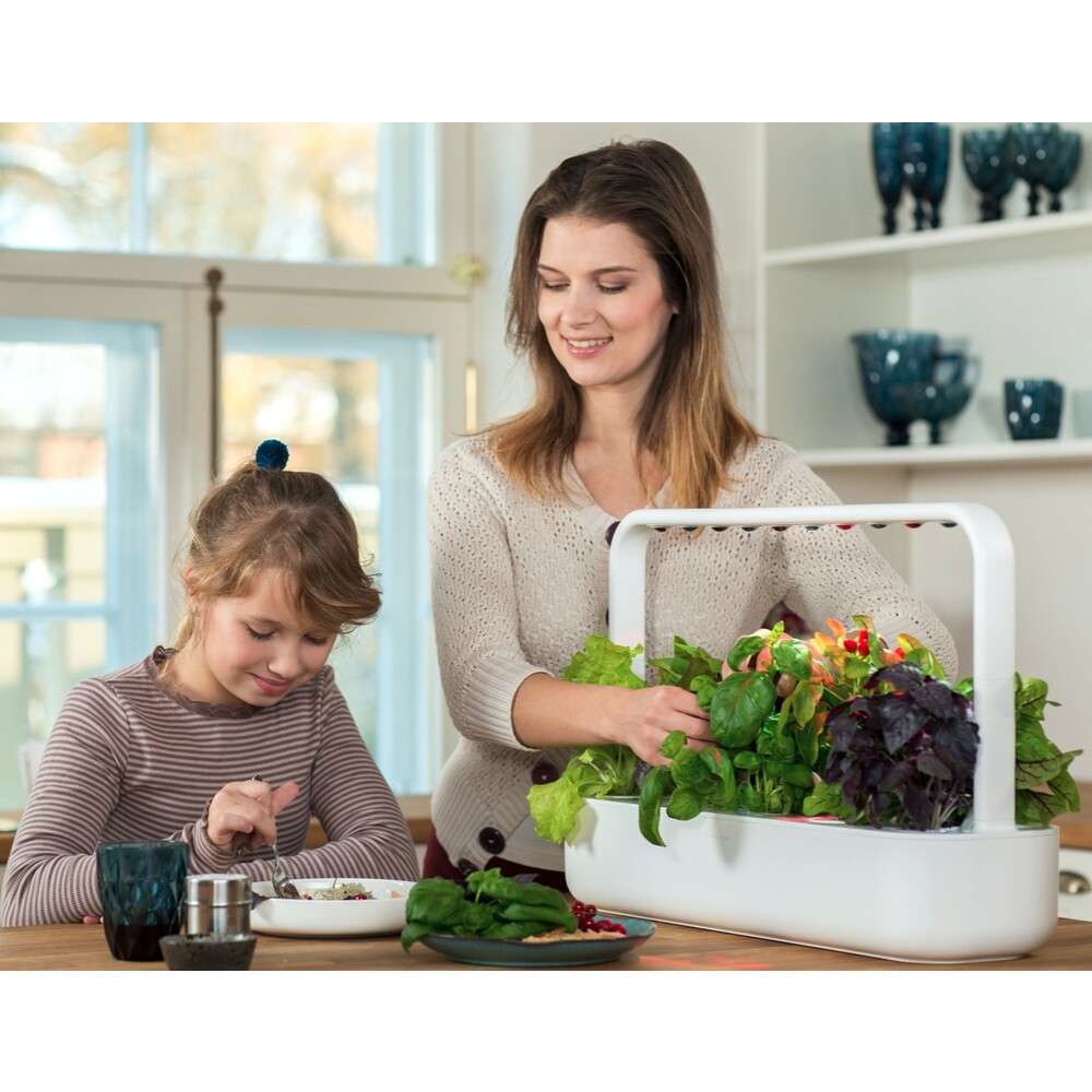 Click-and-Grow-Smart-Garden-9-chytry-kvetinac-9ks-kapsli-se-seminky-bily