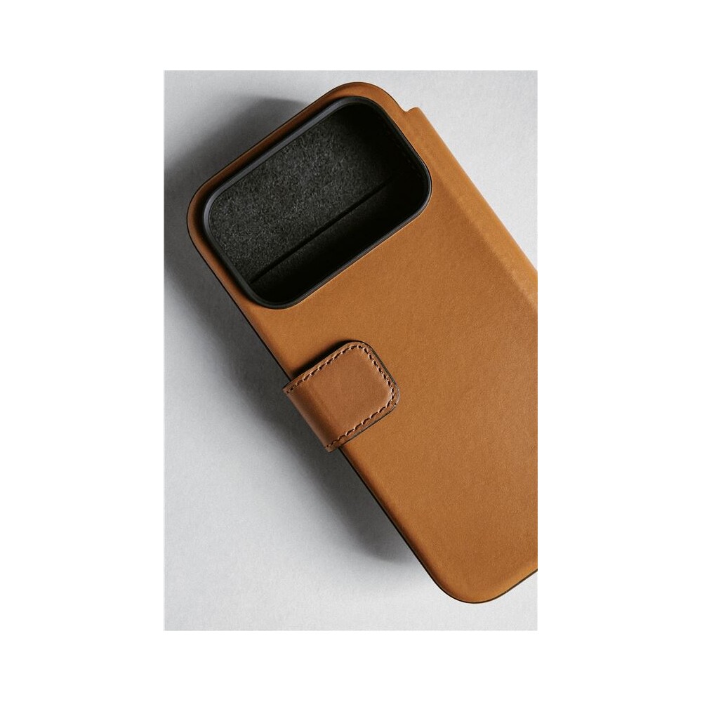 Nomad-Modern-Leather-Folio-MagSafe-kozene-pouzdro-iPhone-17-Pro-Max-English-Tan