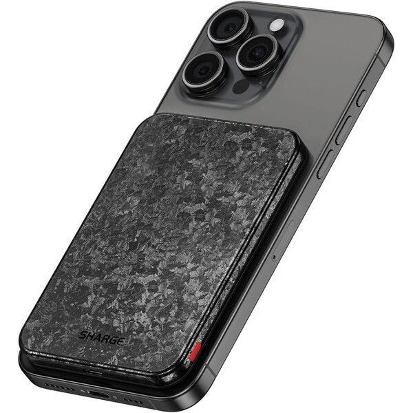 SHARGE-C3-CarbonMag-MagSafe-powerbanka-5000mAh-karbonova