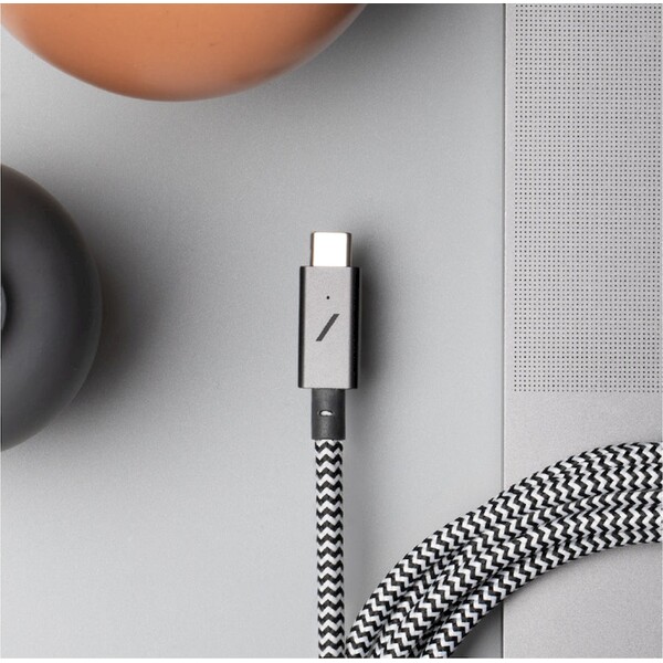 Native-Union-Belt-Cable-Pro-USB-C-USB-C-napajeci-kabel-240W-2-4m-zebra