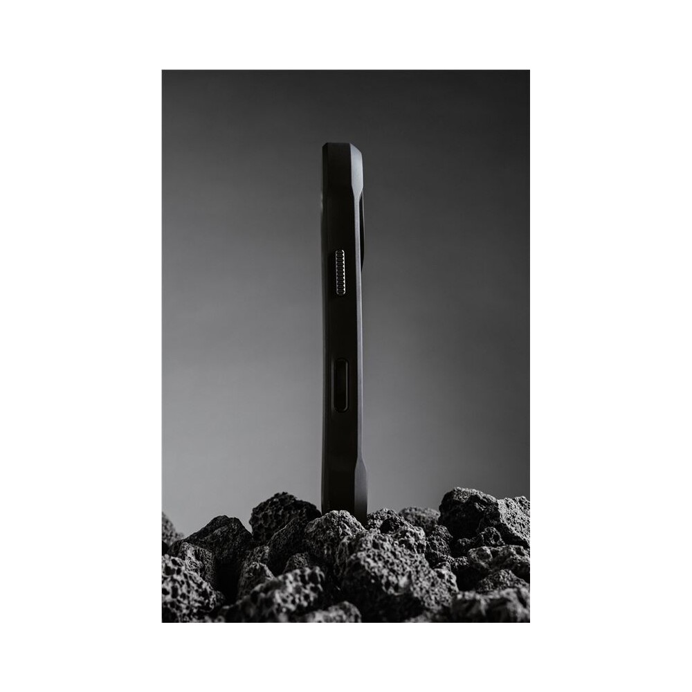 Nomad-Rugged-Leather-Case-Horween-MagSafe-kozeny-kryt-iPhone-17-Pro-Black
