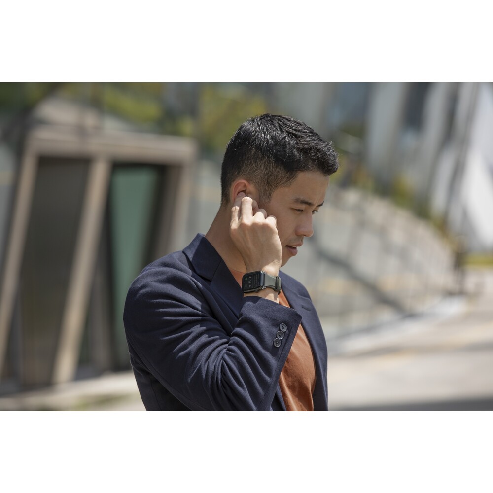 UNIQ-Linus-AiroSoft-silikonovy-reminek-Apple-Watch-42-41-40-38mm-sedy
