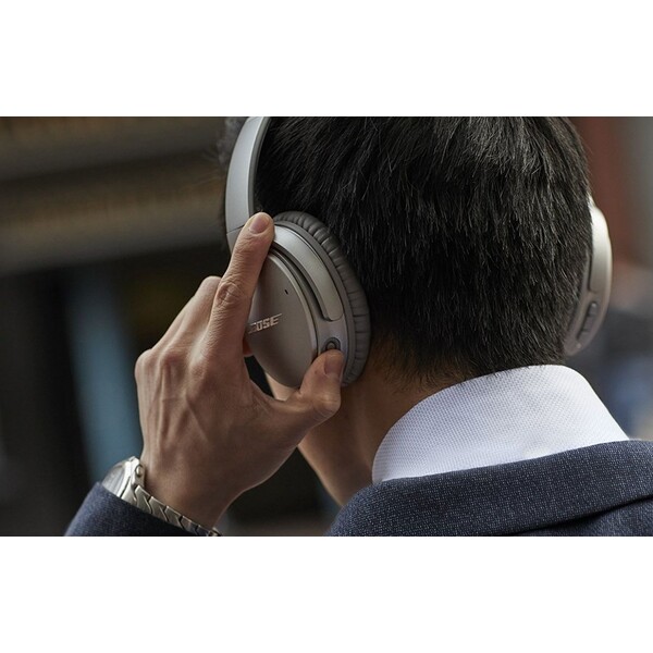 Bose-QuietComfort-35-II-stribrna