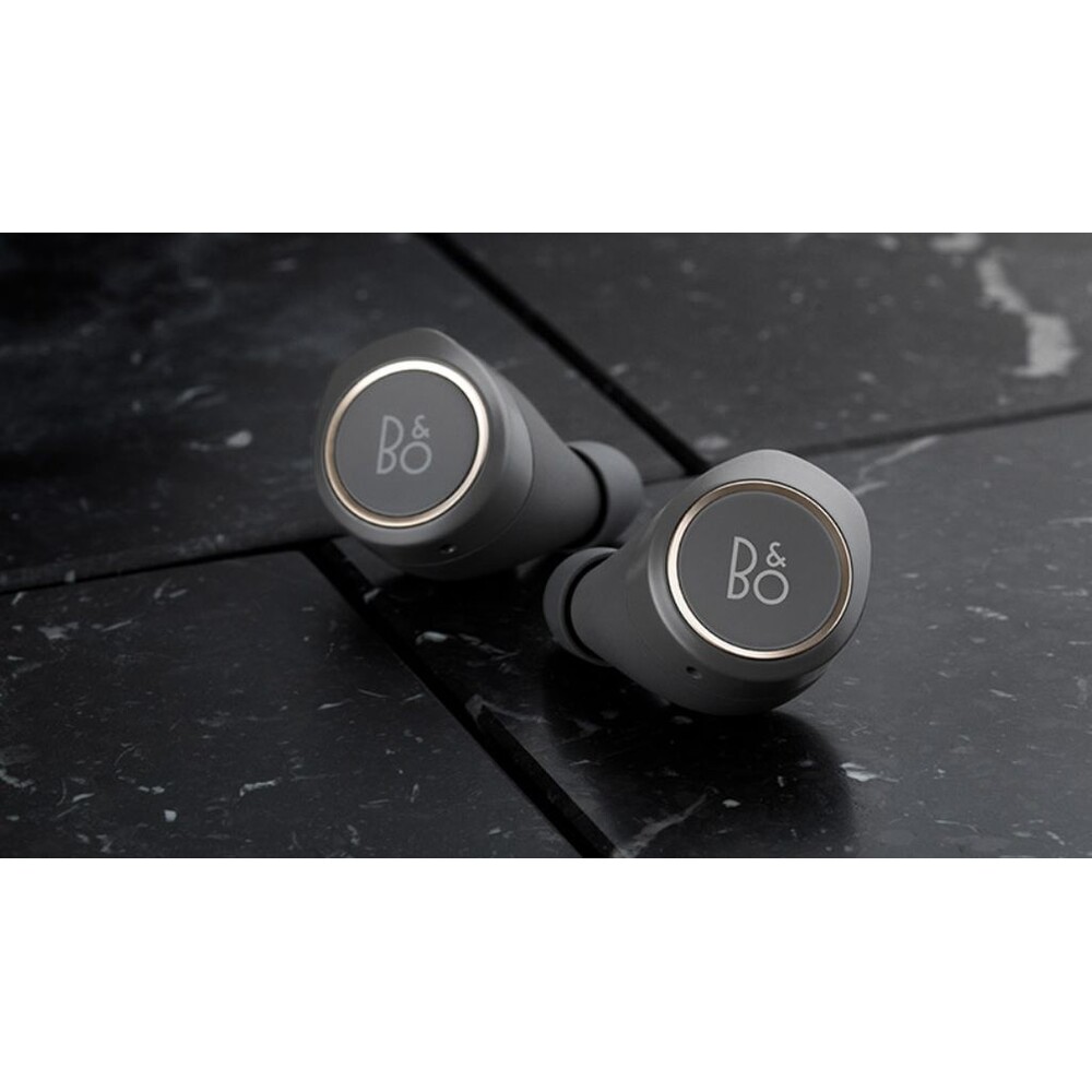 Bang-Olufsen-Beoplay-E8-cerna