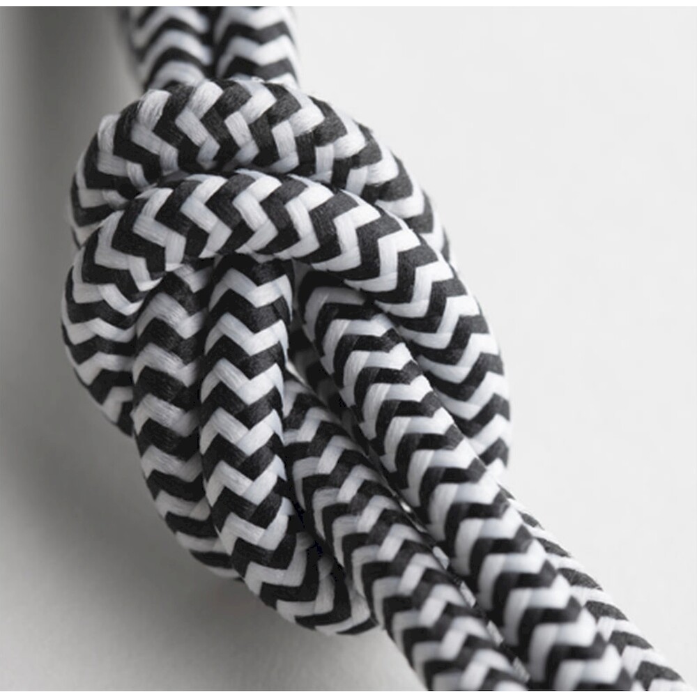 Native-Union-Belt-Cable-Pro-USB-C-USB-C-napajeci-kabel-240W-2-4m-zebra