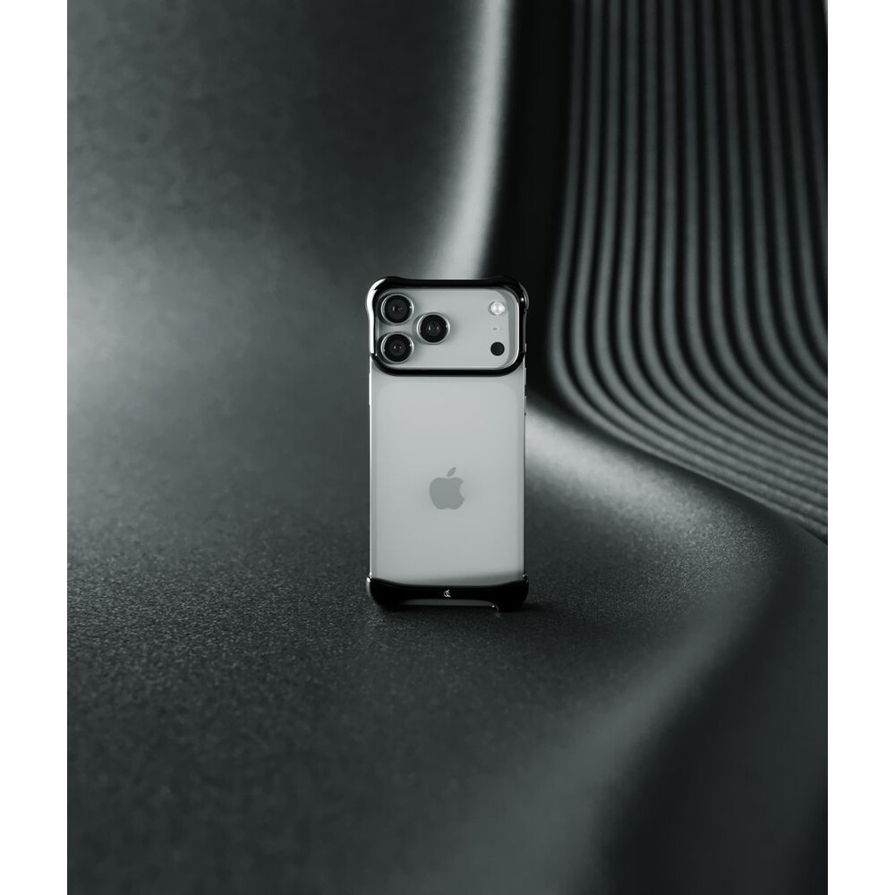 Arc-Pulse-titanovy-ochranny-ram-iPhone-17-Pro-Max-onyxove-cerny