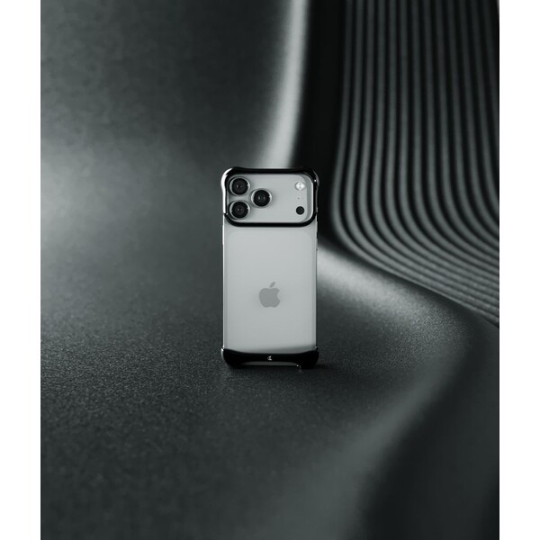 Arc-Pulse-titanovy-ochranny-ram-iPhone-17-Pro-Max-onyxove-cerny