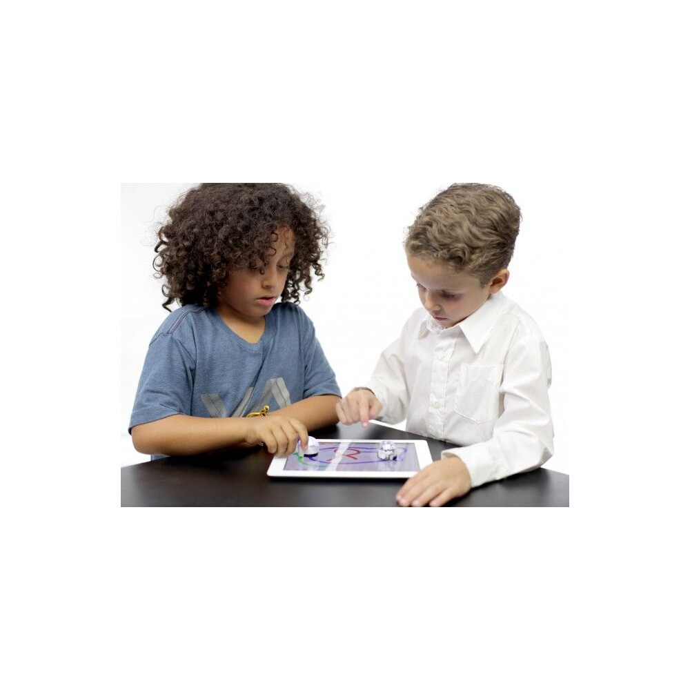 OZOBOT-2-0-BIT-inteligentni-minibot-bily