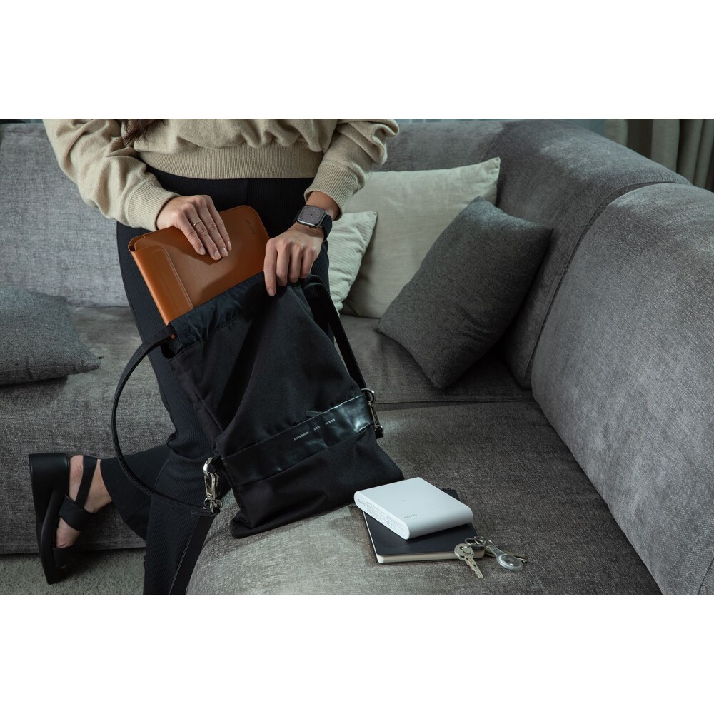 Epico-Leather-Sleeve-kozene-pouzdro-pro-Macbook-Pro-13-3-Air-13-Air-13-6-hnede