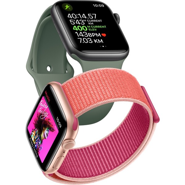 Apple-Watch-Series-5-44mm-vesmirne-sedy-hlinik-s-cernym-sportovnim-reminkem