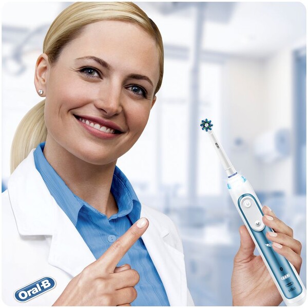 Oral-B-Smart-6-6000N-chytry-zubni-kartacek-hlavice-Cross-Action-modry