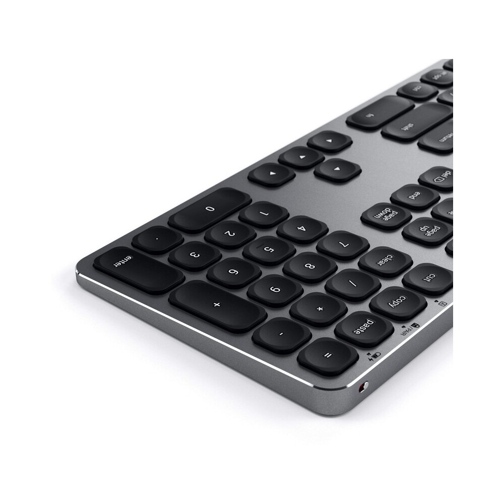 Satechi-bezdratova-Bluetooth-klavesnice-pro-Mac-vesmirne-seda-US