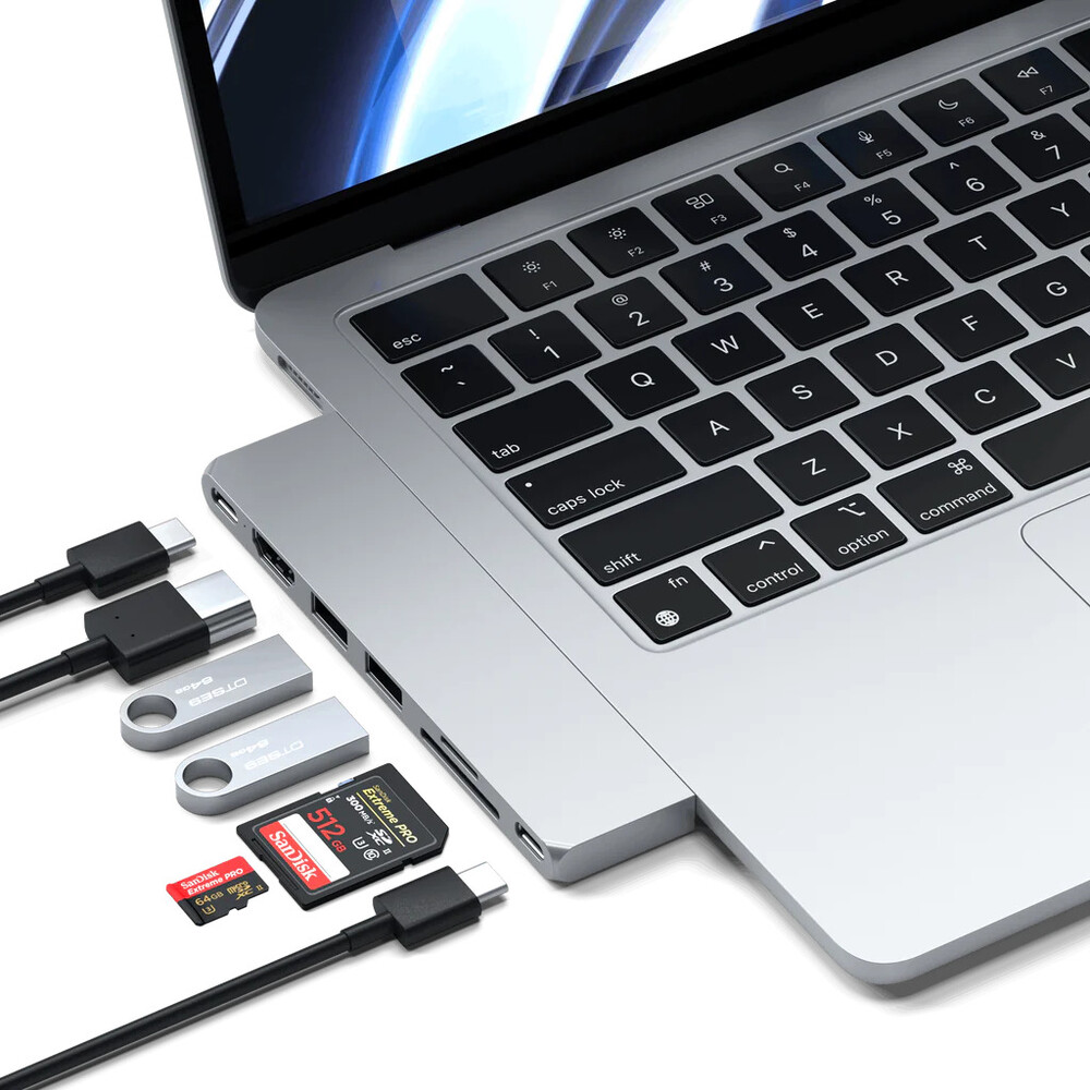 Satechi-Pro-Hub-Slim-stribrny