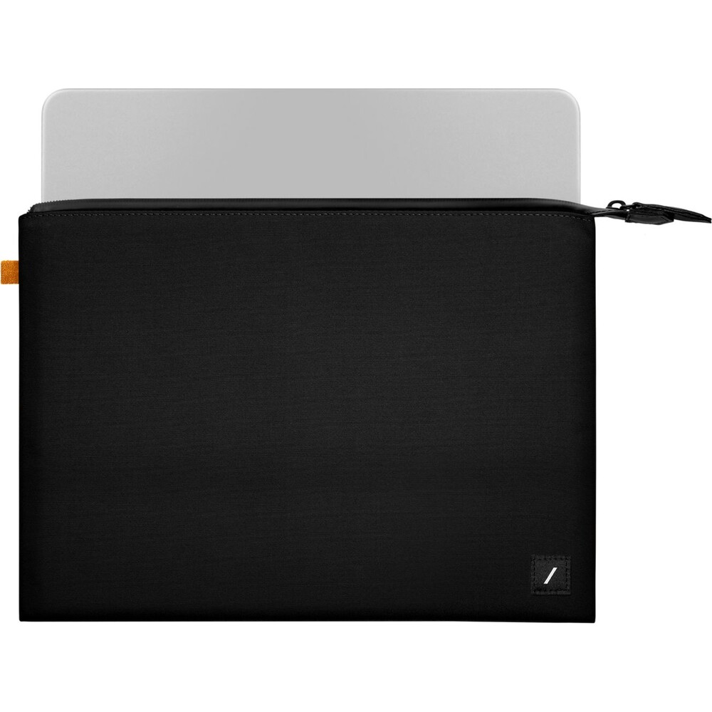 Native-Union-WFA-Stow-Lite-Sleeve-pouzdro-Macbook-13-cerne