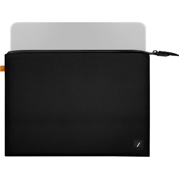 Native-Union-WFA-Stow-Lite-Sleeve-pouzdro-Macbook-13-cerne