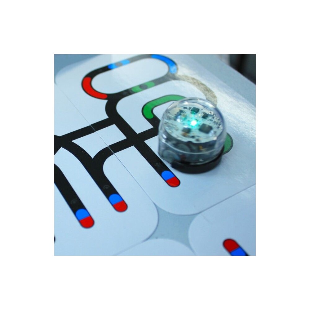 OZOBOT-2-0-BIT-inteligentni-minibot-bily