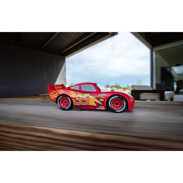 Sphero-Ultimate-Lightning-McQueen-zavodni-auto