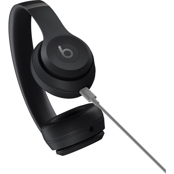 Apple-Beats-Solo-4-Wireless-matne-cerna