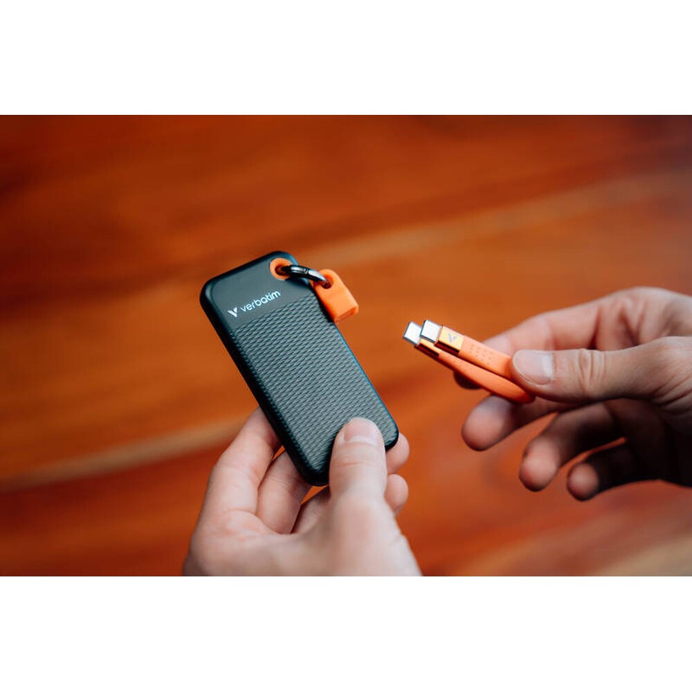 Verbatim-Pocket-SSD-1TB-USB-C-cerna-oranzova