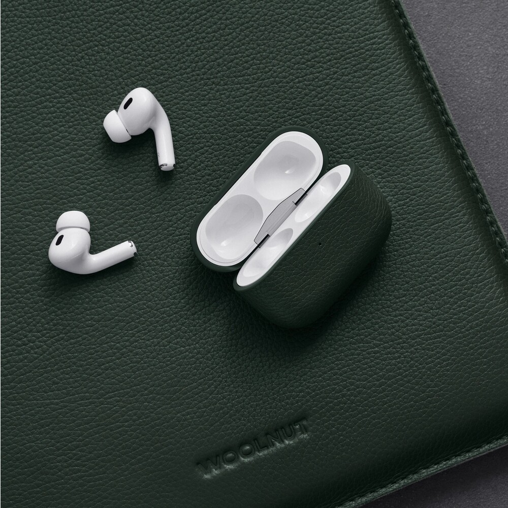 Woolnut-Leather-kozene-pouzdro-pro-AirPods-Pro-2-generace-tmave-zelene