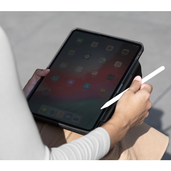 UNIQ-Ryze-360-pouzdro-se-stojankem-iPad-Pro-11-2025-cerne
