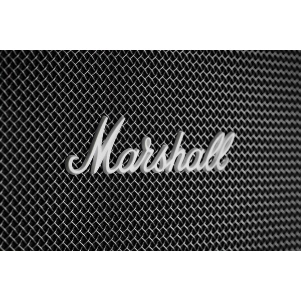 Marshall-Kilburn-II-cerny