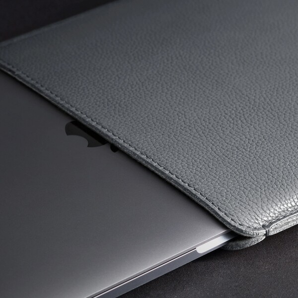 Woolnut-Leather-Sleeve-kozene-pouzdro-MacBook-Pro-13-MacBook-Air-13-sede
