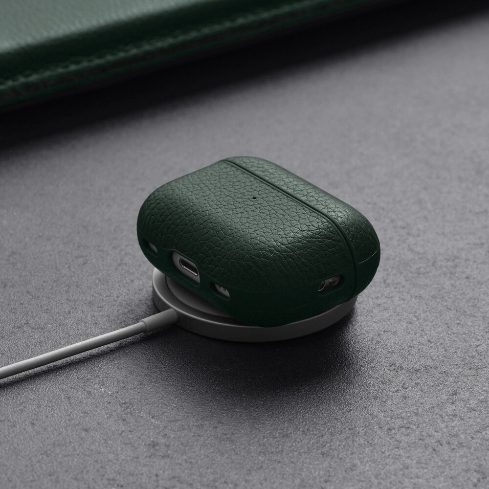 Woolnut-Leather-kozene-pouzdro-pro-AirPods-Pro-2-generace-tmave-zelene