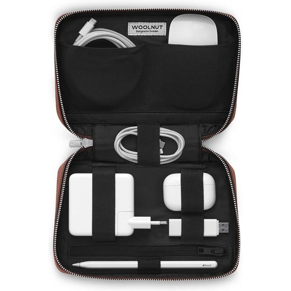 Woolnut-kozeny-Tech-Organizer-hnedy