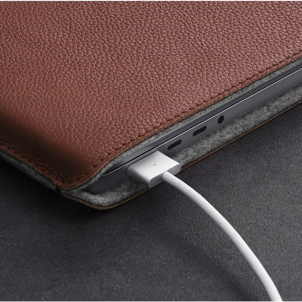 Woolnut-kozene-Sleeve-pouzdro-pro-14-MacBook-Pro-hnede