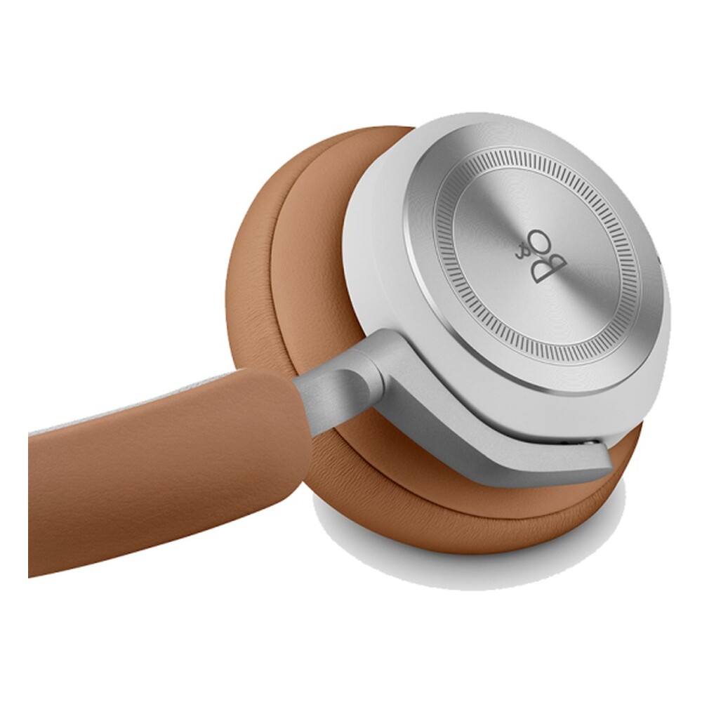 Bang-Olufsen-Beoplay-HX-Timber