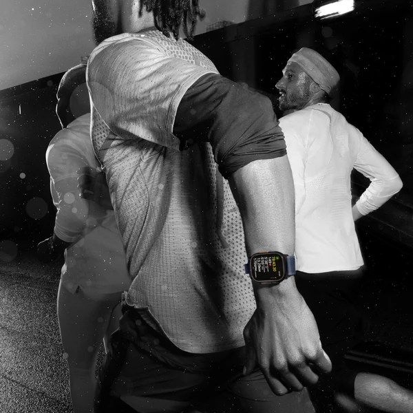 Apple Watch Ultra 2 (2024) 49mm Přírodní titan se žlutohnědým alpským tahem S - Chytré hodinky - Obrázek GTQ7000K01