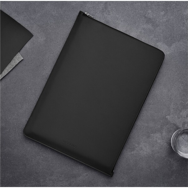 Woolnut-Matte-PU-Folio-pouzdro-MacBook-Pro-16-cerne